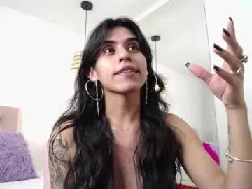 bella_poisonous from Chaturbate