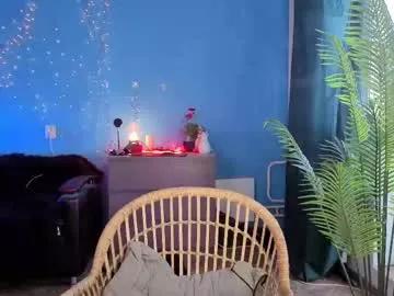 bella_snowwhite from Chaturbate