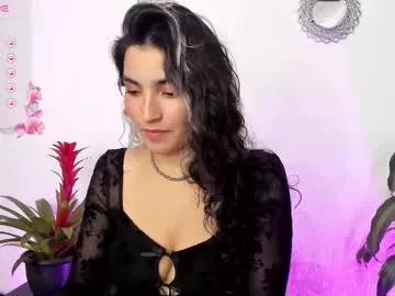 bella_thorne3 from Chaturbate