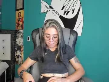 bellaa_jones_ from Chaturbate