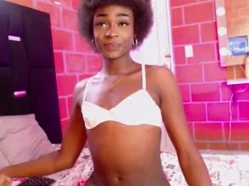 bellaqueen_18 from Chaturbate