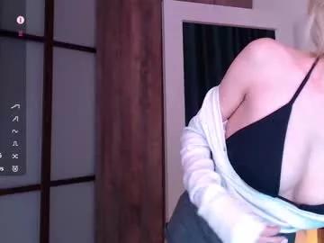 bellean_blare from Chaturbate