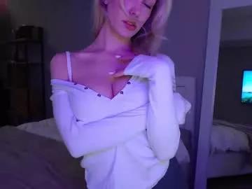 bellean_blare from Chaturbate