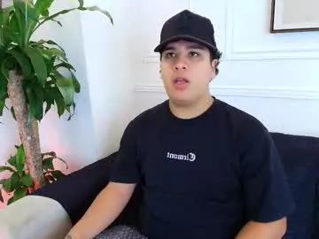 Bennett_alejoo from Chaturbate