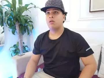 Bennett_alejoo from Chaturbate