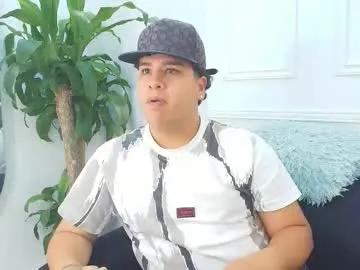 Bennett_alejoo from Chaturbate