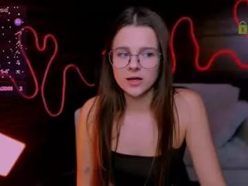 berry_alma from Chaturbate