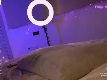 bloomjuliette from Chaturbate