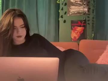 bmwm5f90 from Chaturbate