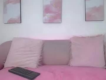 bonn_glow from Chaturbate