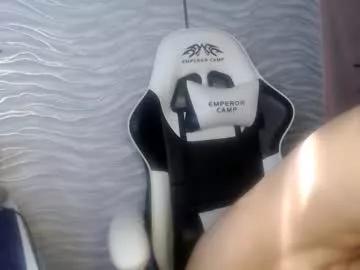 bonny_klyde95 from Chaturbate