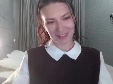 Bossyiskitten from Chaturbate