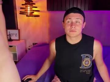 Boy2boy_aheat from Chaturbate