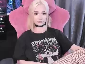 broodmommyy3 from Chaturbate