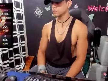 Brunocuttie94 from Chaturbate