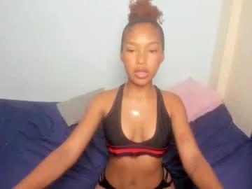Camilahot_10 from Chaturbate