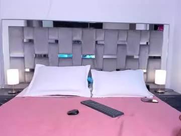 cammiila from Chaturbate
