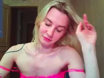 caramel_pie_ from Chaturbate
