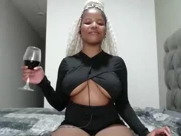 caramelbbe from Chaturbate