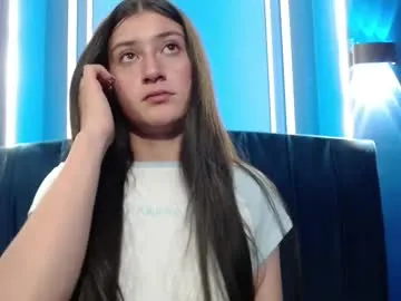 Freechat caritoluna_ on Chaturbate