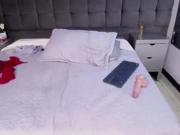 Caroliine_fox__ from Chaturbate
