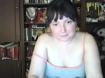 carrieqpeach from Chaturbate