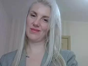 carry_341 from Chaturbate