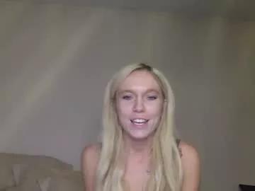 Caseygirl6879 from Chaturbate