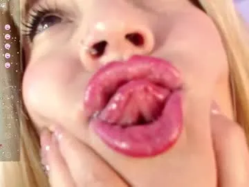 Freechat cassandraferran on Chaturbate