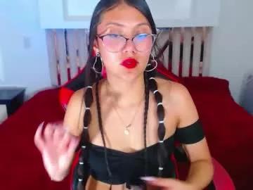 catalehia_milk from Chaturbate