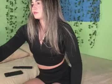 Chatwithcandyfox from Chaturbate