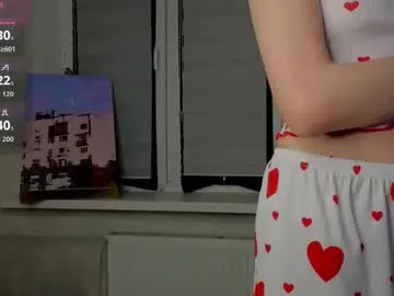 Freechat cherrypepperkiss on Chaturbate