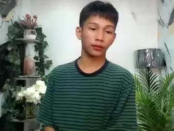 chick_renz from Chaturbate is Freechat