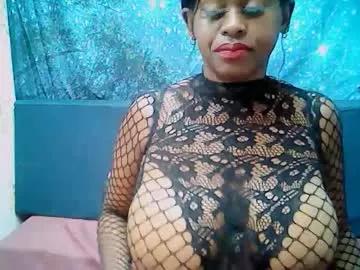chocobooty27 from Chaturbate
