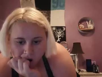 cinnaburwood from Chaturbate