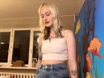 Clementinehollner from Chaturbate