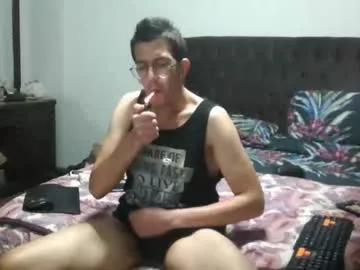 comoongirl from Chaturbate
