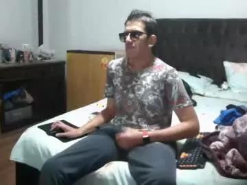 comoongirl from Chaturbate