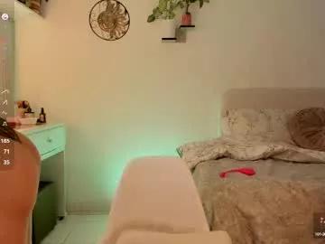connie_deep from Chaturbate
