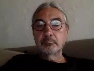 Coreander from Chaturbate