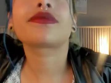 Cristal_raven_ from Chaturbate