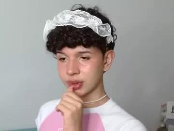 cuddly_twinkie from Chaturbate
