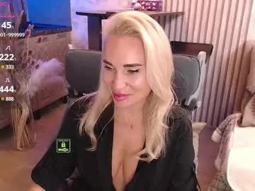 cuddlylina from Chaturbate