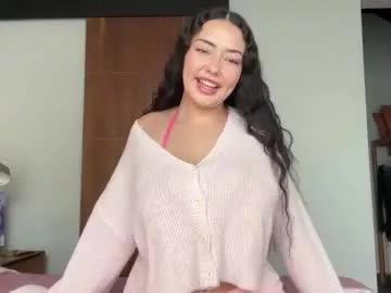 cuddlymoana from Chaturbate