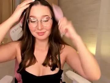 Cutieladylove from Chaturbate
