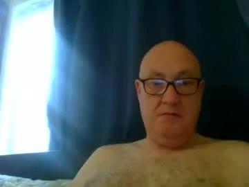 Daddyhere4uall6 from Chaturbate