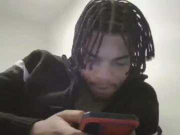 daddymoffasalightskin from Chaturbate