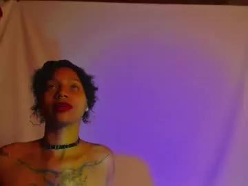 daiana_curly from Chaturbate