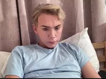 Dannyscot01 from Chaturbate