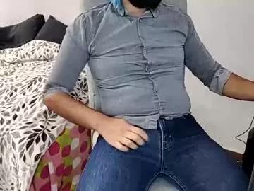 Datrandomguy2 from Chaturbate